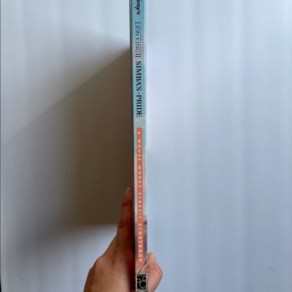 The Lion King 2 Simba’s Pride Classic Storybook - Picture 5 of 6